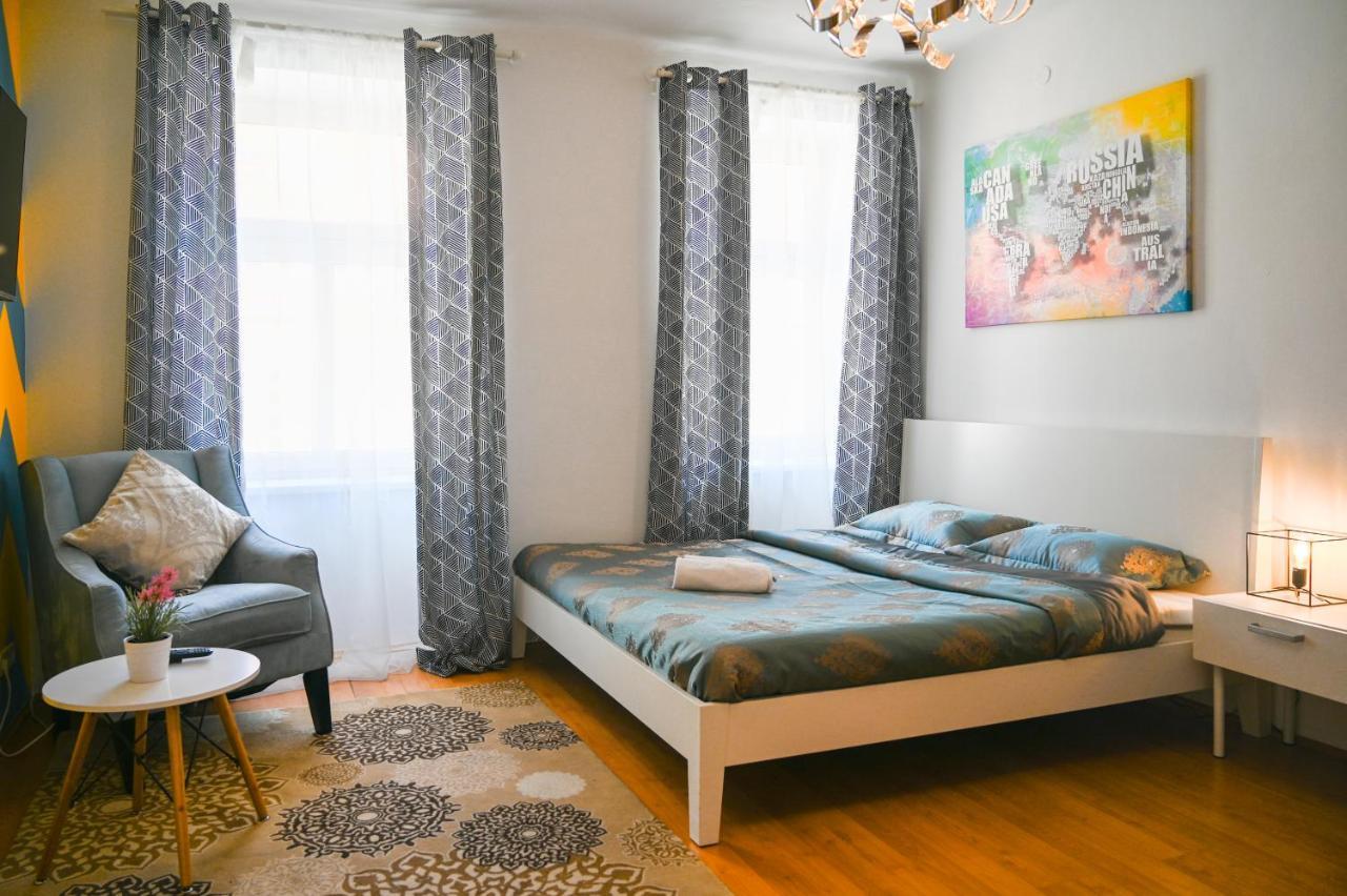 Backpacker Apartment Bahnhof Wina Bagian luar foto