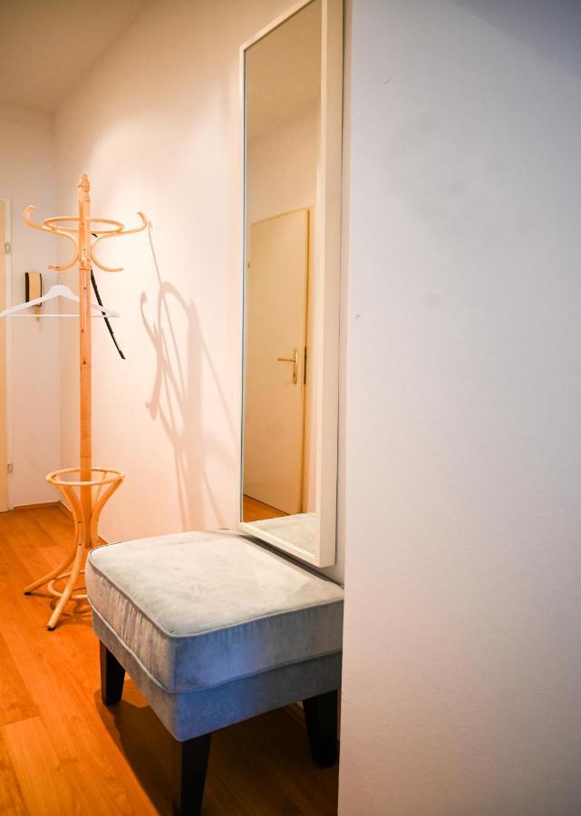 Backpacker Apartment Bahnhof Wina Bagian luar foto